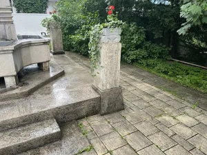 Blumenschmuck beim Mozartbrunnen in Bad Gastein